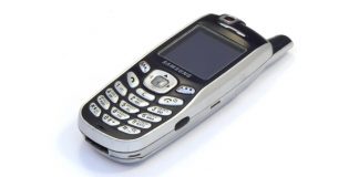 Nostalgia dengan 10 Handphone Jadul Terbaik & Ikonik Terlaris