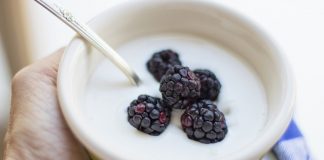 12 Merk Yogurt Terbaik bagi Kesehatan, Diet dan Kecantikan