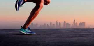 10 Tips dan Cara Memilih Sepatu Lari yang Nyaman di Kaki