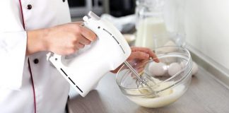 10 Fungsi Mixer, Permudah Bikin Roti dan Kue bagi Pemula
