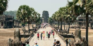 Bertualang di 13 Destinasi Wisata Kamboja Terbaik