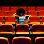 Film Anna (2019): Mesin Pembunuh Cantik yang Bertarung untuk Kebebasannya