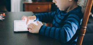10 Tips Hindarkan Anak Dari Kecanduan Bermain Gadget