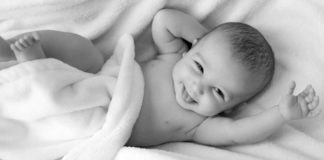 6 Tips & Cara Atasi Ruam Popok pada Bayi secara Alami