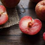 20 Manfaat Buah Plum, Diet Sehat Alami Paling Aman!