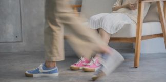 5 Inspirasi Mix & Match Sepatu Compass, Simple dan Fashionable!