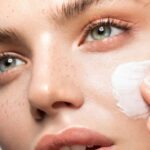 10 Tips Memilih Pelembab Wajah agar Cocok dengan Jenis Kulit