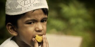 Apakah Anak Anda Sudah Siap Belajar Berpuasa?