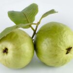 11 Manfaat Jambu Biji: Vitaminnya Lebih Banyak dari Jeruk?