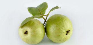 11 Manfaat Jambu Biji: Vitaminnya Lebih Banyak dari Jeruk?