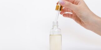 10 Manfaat Niacinamide Pada Skin Care: Efek Samping & Tips Memilih