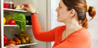 Alasan Pentingnya Membersihkan Kulkas Secara Berkala: Simak Tipsnya!