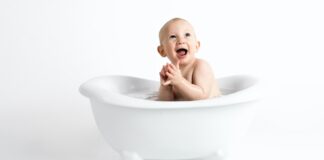 Rekomendasi 7 Bak Mandi Bayi yang Aman dan Bagus