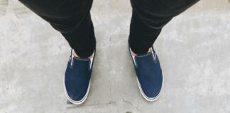 10 Sepatu Slip On Pria: Santai dan Praktis, tapi Tetap Gaya