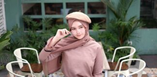 6 Tutorial Hijab Pashmina Terbaru 2021: Simple dan Nyaman
