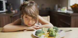 Penyebab dan Cara Mengatasi Anak Susah Makan