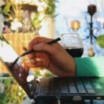 11 Laptop Touchscreen Terbaik 2021: Produktif dan Fleksibel