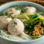 Rekomendasi Warung Bakso Enak di Bandung, yang Beli Harus Antre