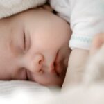 Inilah Ciri & Gejala Covid-19 pada Bayi, Bedakan dengan Flu Biasa!