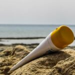 4 Perbedaan Sunscreen dan Sunblock, Jangan Keliru!