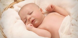 7 Lagu Pengantar Tidur agar Bayi Terlelap