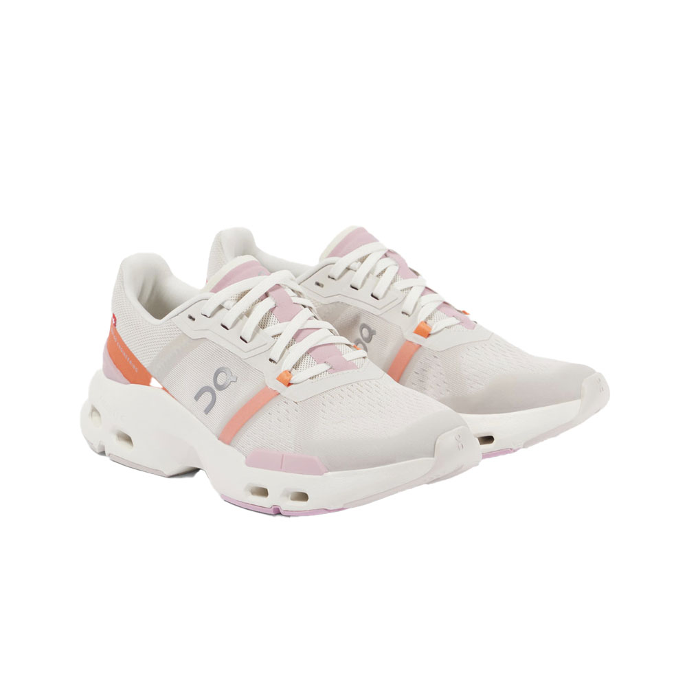 4 On Cloudpulse Women