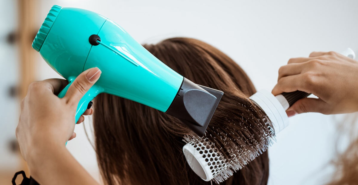 10 Hair Dryer Terbaik 2025 untuk Rambut Kering yang Sehat!
