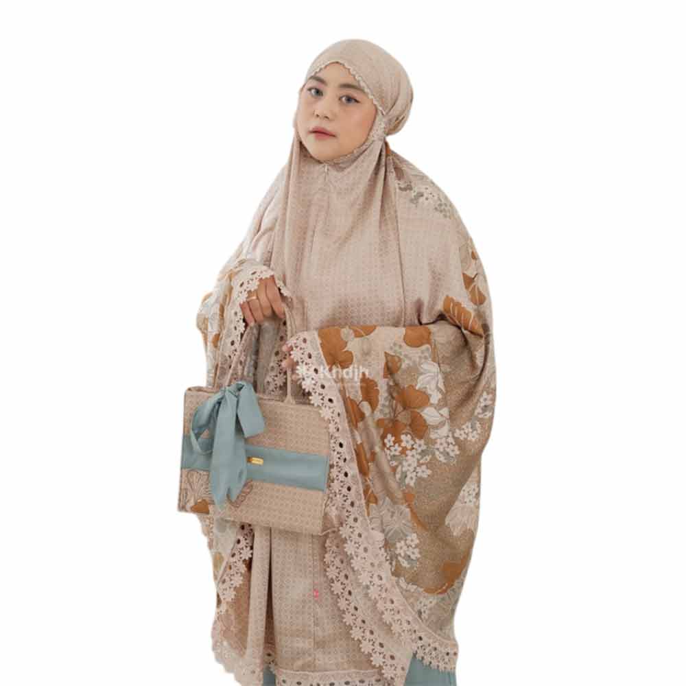 1 Khadijah Mukena Arunika