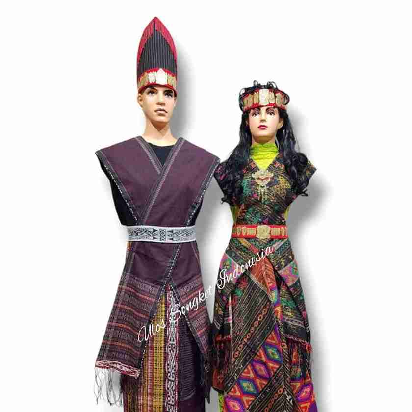 1 Baju Adat Batak