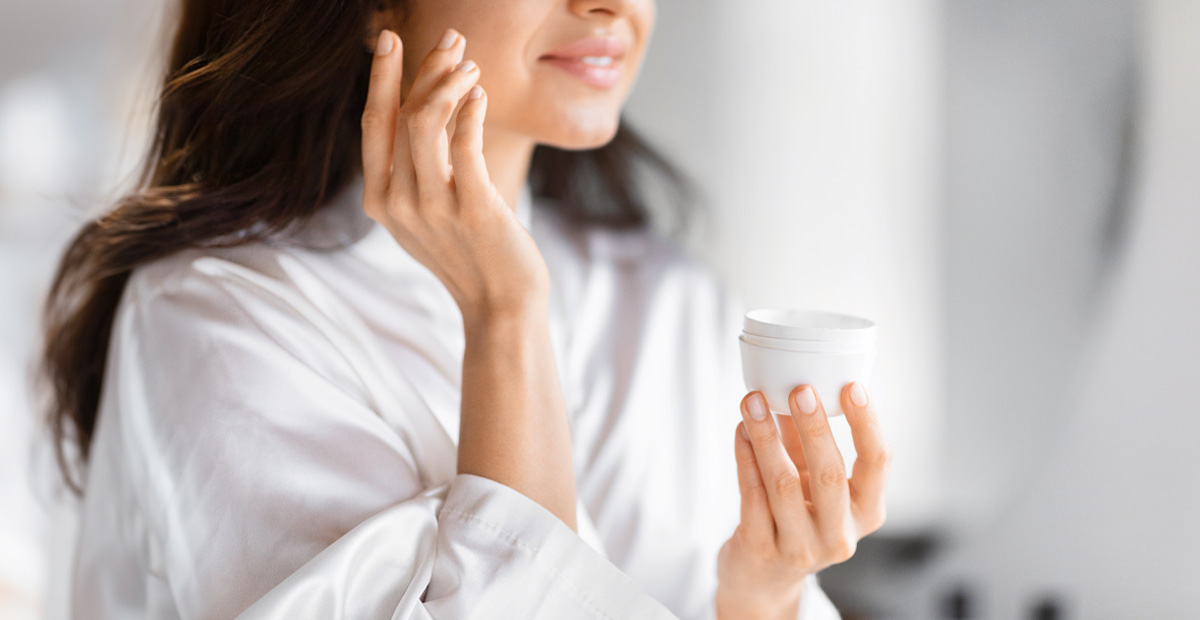 7 Moisturizer dengan Efek Mencerahkan Terbaik 2025 untuk Kulit Cerah!
