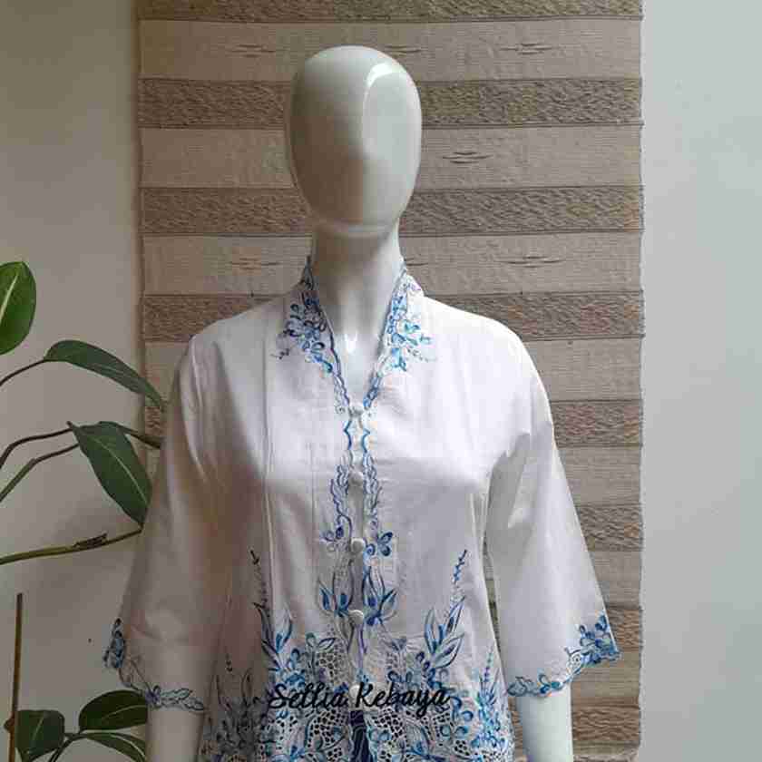 2 Kebaya Encim Modern