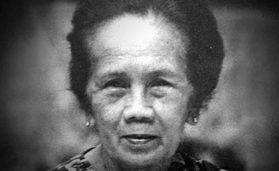 Potret Dolly Salim.