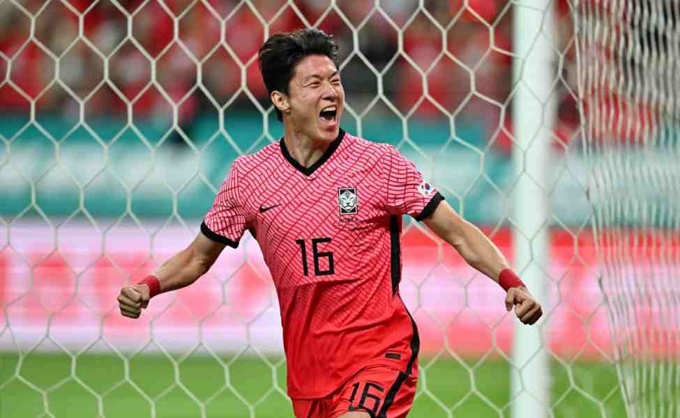 Hwang Ui-jo (Olympiacos Piraeus)