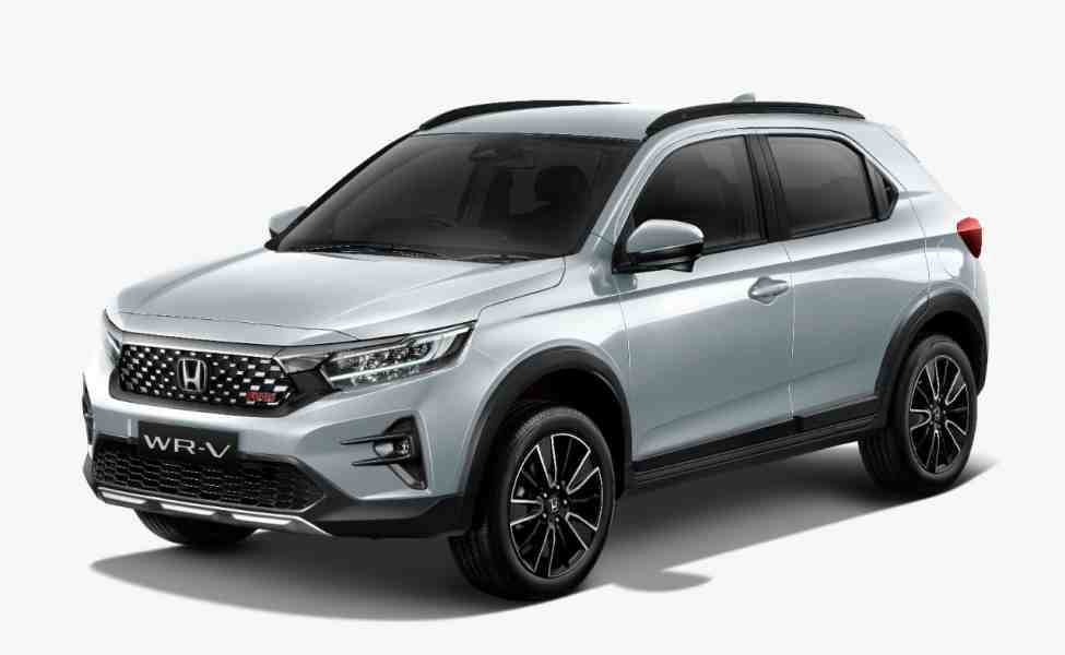 Honda WR-V 2022 warna Silver.