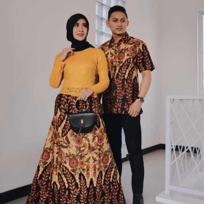 model Gamis Batik kombinasi brokat