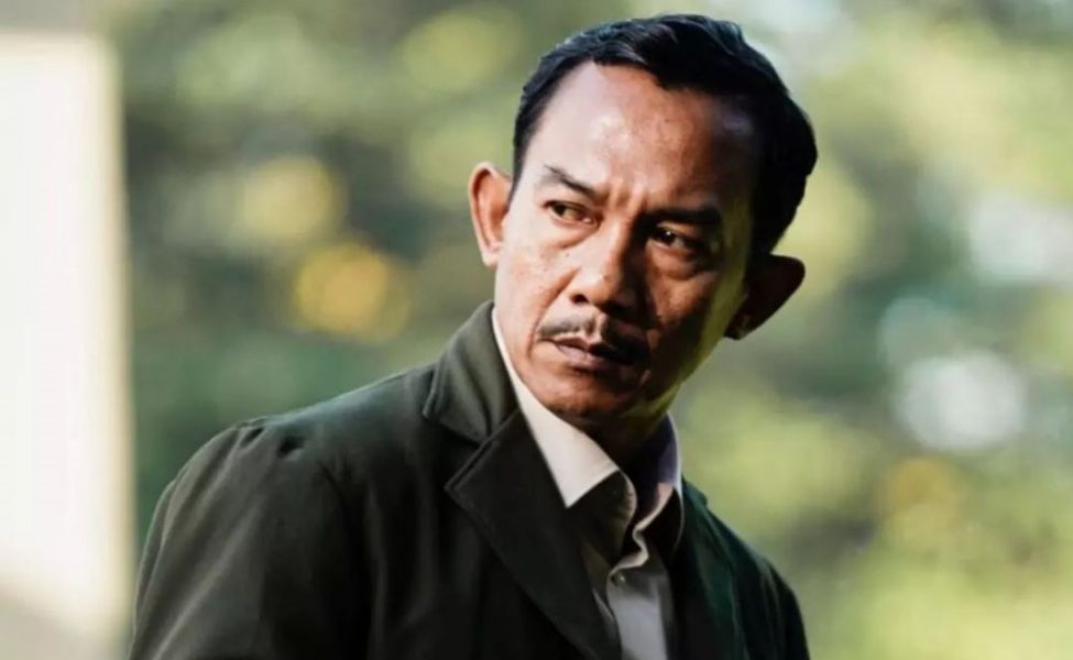 5. Rukman Roesadi sebagai Idrus Moeria