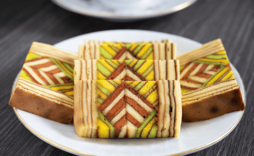 kek lapis sarawak