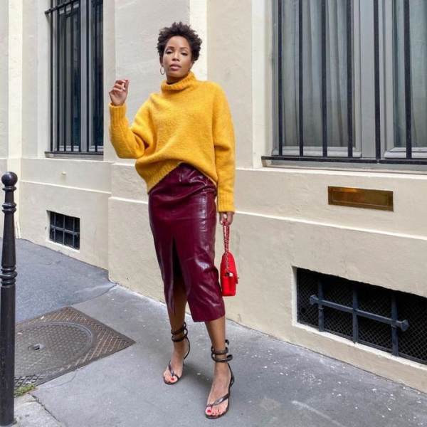 Sweater dan Leather Skirt