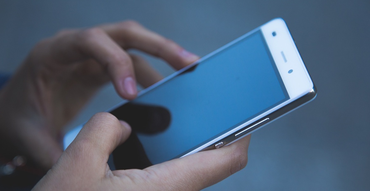 Daftar Spesifikasi Handphone Terbaik