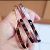 Gambar gelang titanium wanita cartier - emas, diameter 5,8 dari malay aksesoris Jakarta Barat 1 Tokopedia