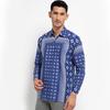 Gambar Danar Hadi Batik Motif Latar Segi Cemukiran Men Shirt Blue - A3 - S dari Danar Hadi Batik Jakarta Selatan 1 Tokopedia