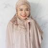 Gambar mukena armany silk renda cantik - Hitam dari Gerbera Collection Kota Depok 6 Tokopedia