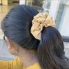 Gambar golden yellow satin silk scrunchie medium size dari Scrunchie Kab. Badung 3 Tokopedia