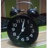 Gambar JAM weker // JAM beker SUARA KRING DAN SANGAT BRISIK FREE BATRE - Putih dari amexs_store Jakarta Barat 4 Tokopedia