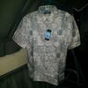 Gambar Kemeja lengan pendek pria merk Ricardo size M, corak motif daun dari UAV Jakarta Selatan 1 Tokopedia
