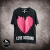 Gambar Kaos Love Moschino Heart Pink Black Tshirt 100% ORIGINAL dari HYPESNEAKER.ID Kota Salatiga 1 Tokopedia