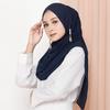 Gambar Hijab Ellysha ROMANSA LUXURY BARBIE SHAWL NAVY dari Hijab Ellysha Official Kota Tangerang Selatan 1 Tokopedia