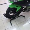 Gambar Paddock Depan Jepit Front Wheel Clamp CBR 1000 RR Project One dari Candi Motor Kab. Banyumas 1 Tokopedia