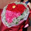 Gambar hand bouquet mawar pelangi uk besar bunga segar dari Cuci Gudang Telkom Jakarta Barat 3 Tokopedia