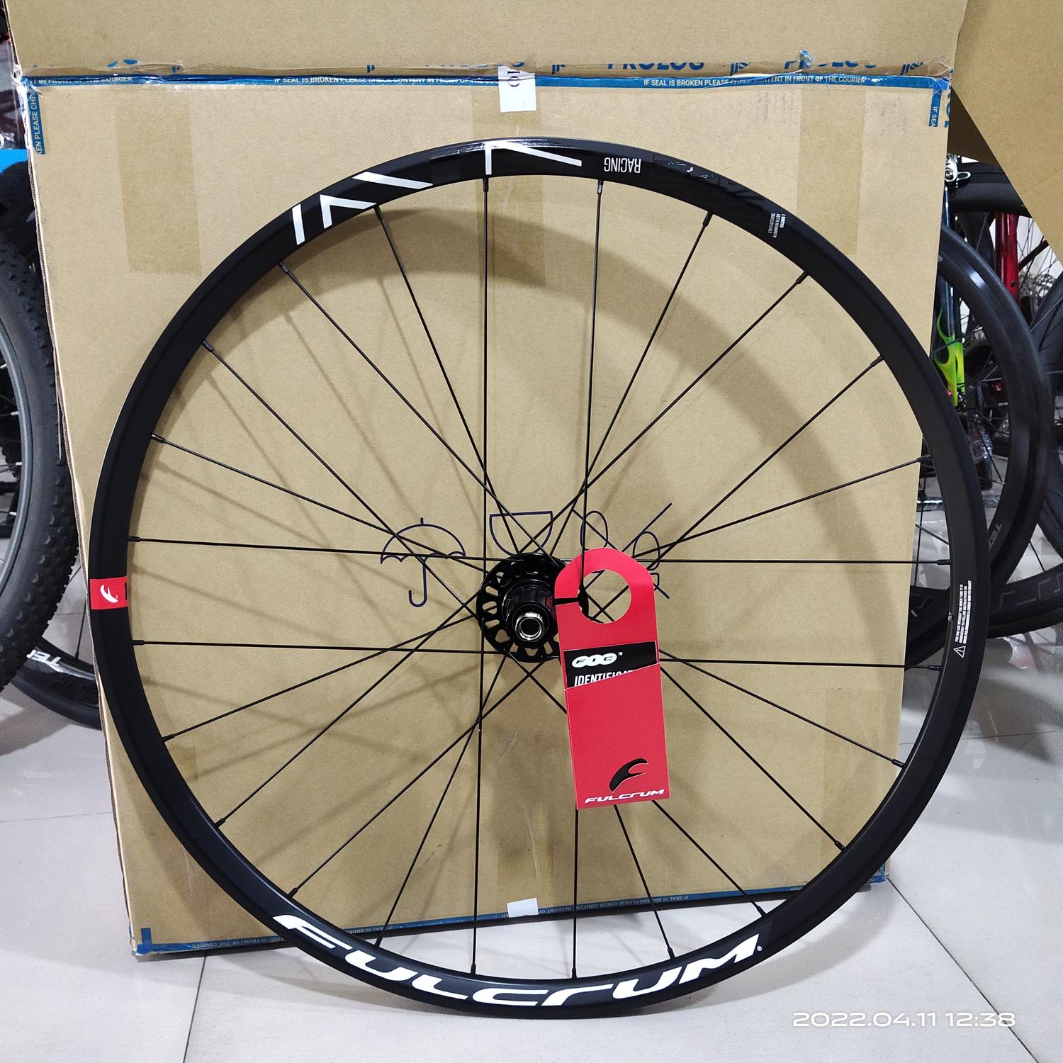 Fulcrum Racing7LG完組ホイールカンパニョーロ11 s12-27t